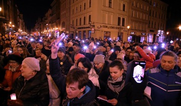 Wsparli nauczycieli