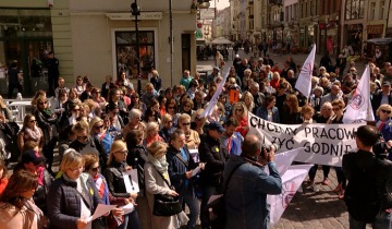 Protestowali pod Kopernikiem