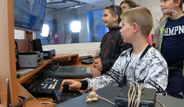 Półkoloniści w TV Toruń