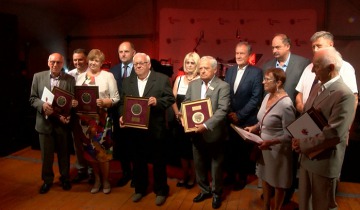 Medale dla opozycjonistów