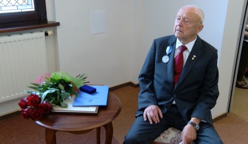 Honory dla pułkownika