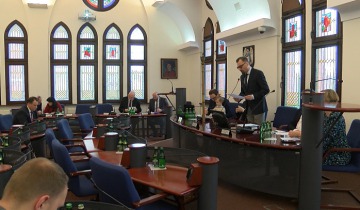 Nadzwyczajna sesja