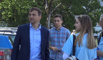 Finał na targowisku
