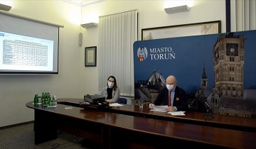 Konferencja prasowa prezydenta Torunia - środa 23.12.2020