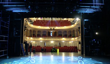 Marszałek w teatrze