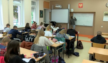 Szkoły hybrydowo