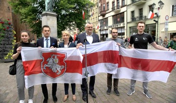 Krytykują policjantów