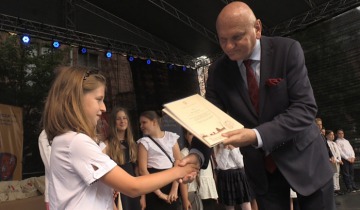 Świadectwa od prezydenta