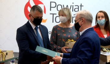 Powiat dobrych ludzi
