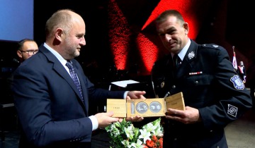 Medale za stulecie