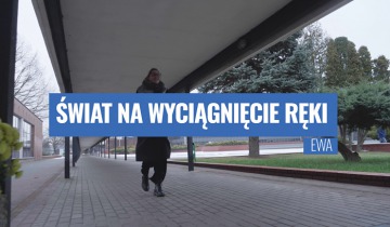 ŚWIAT NA WYCIĄGNIĘCIE RĘKI - EWA