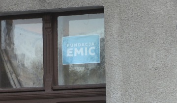 Nauczą polskiego
