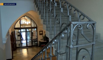 Obostrzenia w urzędach