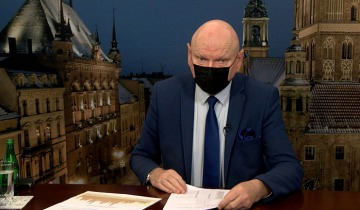 Pełna relacja ze zdalnej konferencji prasowej Prezydenta Torunia Michała Zaleskiego o sytuacji epidemicznej miasta – wtorek 22.02.2022