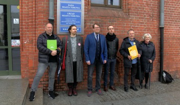 Żądają konsultacji