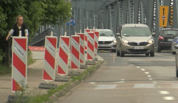 Dłużej na Placu AK