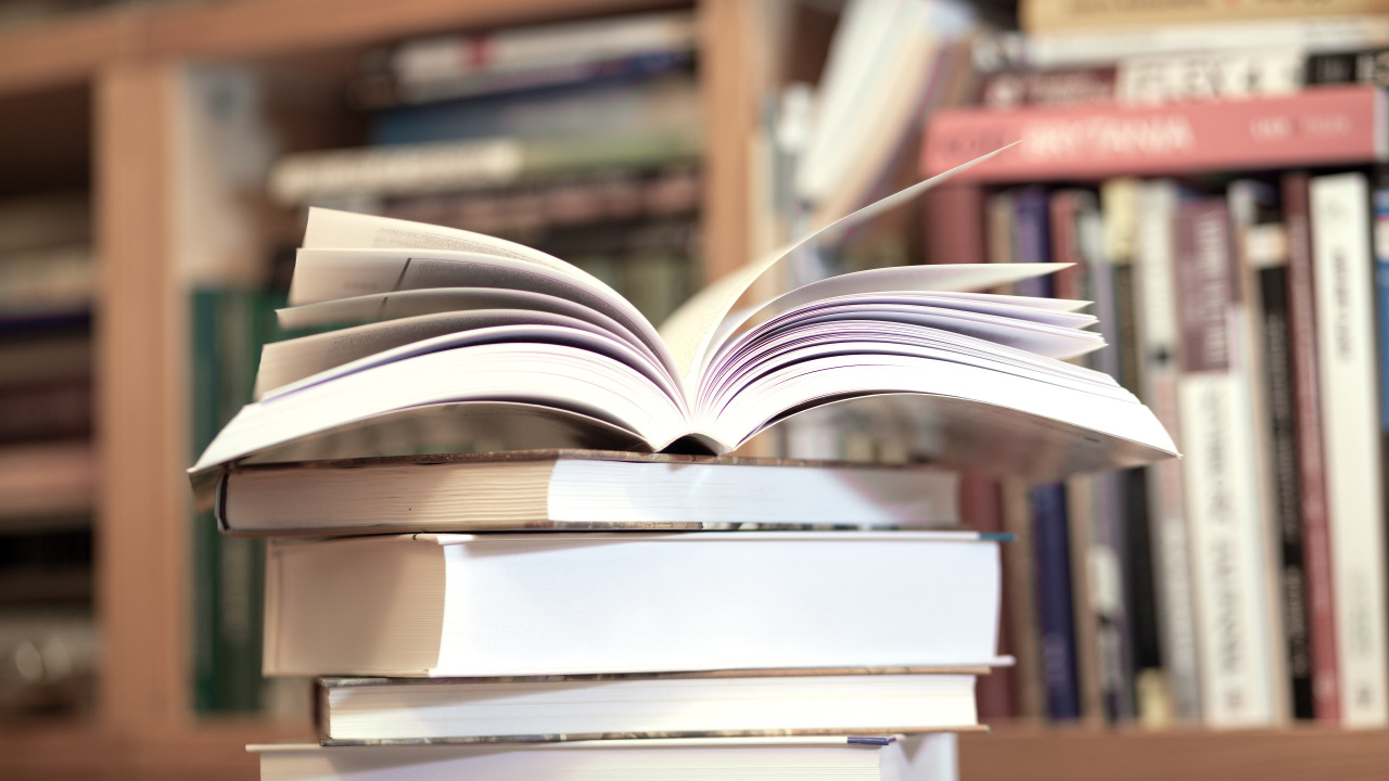 Kiermasz w bibliotece
