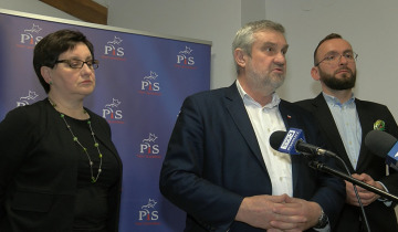 Poseł straszy robakami 06.03.2023