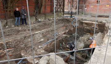 Archeolodzy przy Bramie Klasztornej 18.03.2024