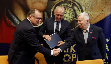 Umowa na Staromostową 17.04.2024