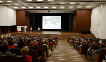 Seniorzy zainaugurowali 11.10.2024