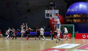 Serwis sportowy - poniedziałek 18.11.2024