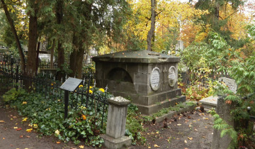 Przed pierwszym listopada 24.10.2025