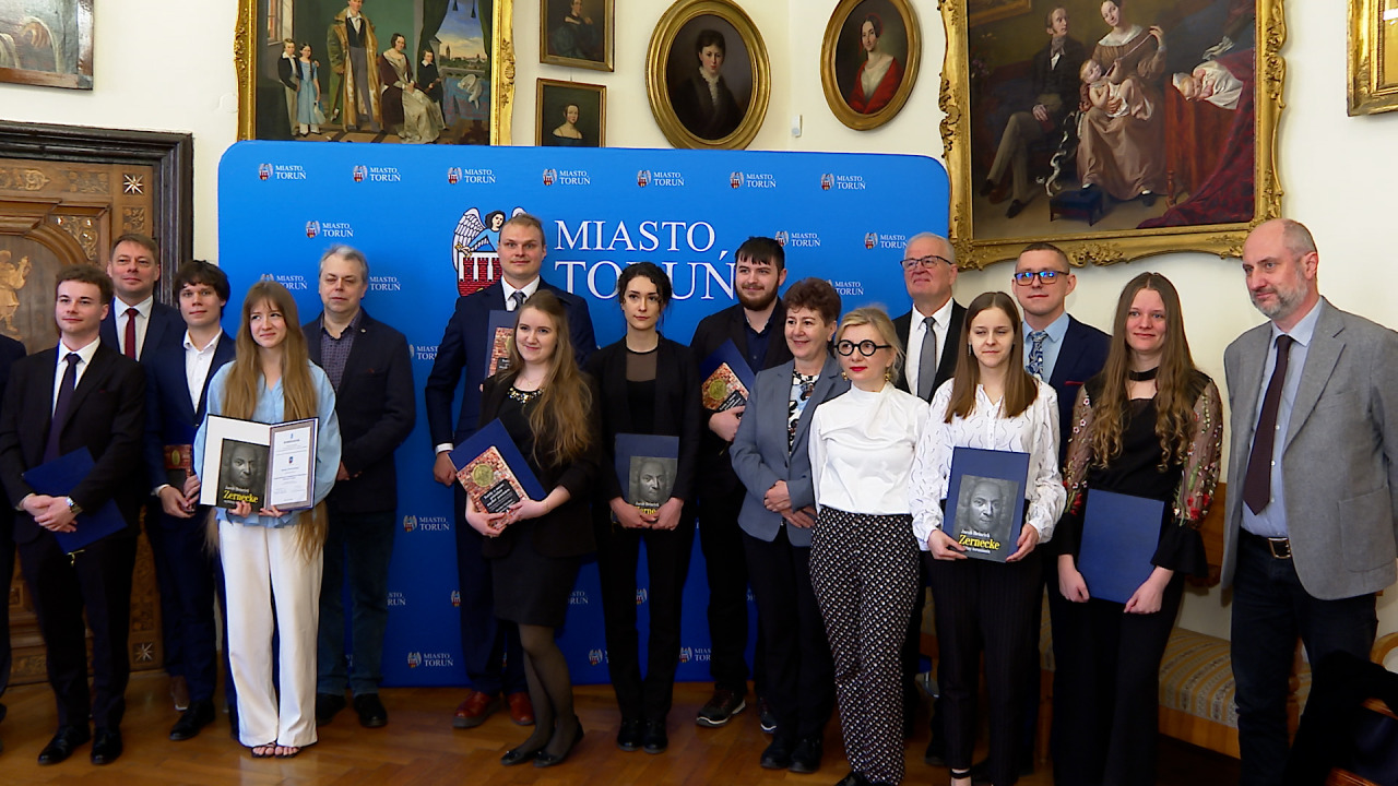 Prace magisterskie i dyplomowe nagrodzone